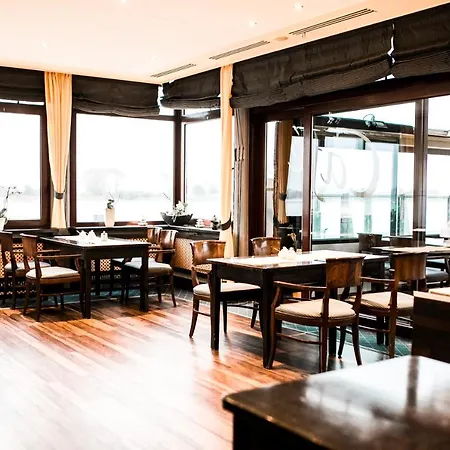 Wiechmanns Weserhotel 3*