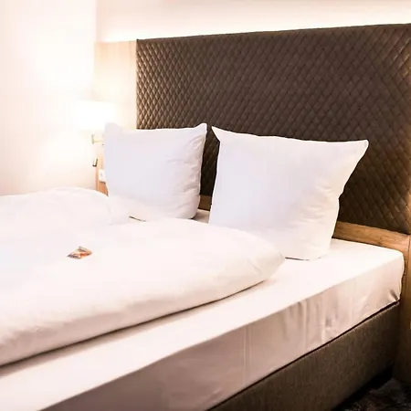 Wiechmanns Weserhotel 3*