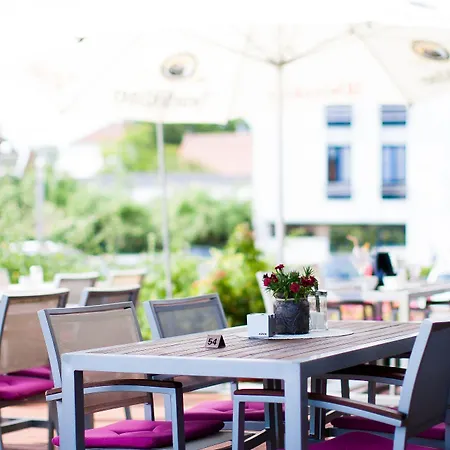 Wiechmanns Weserhotel 3*