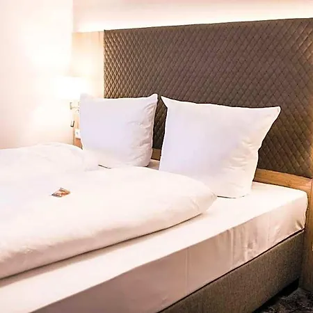 Wiechmanns Weserhotel Hotel 3*