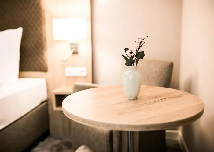 Hotel Wiechmanns Weserhotel 3*